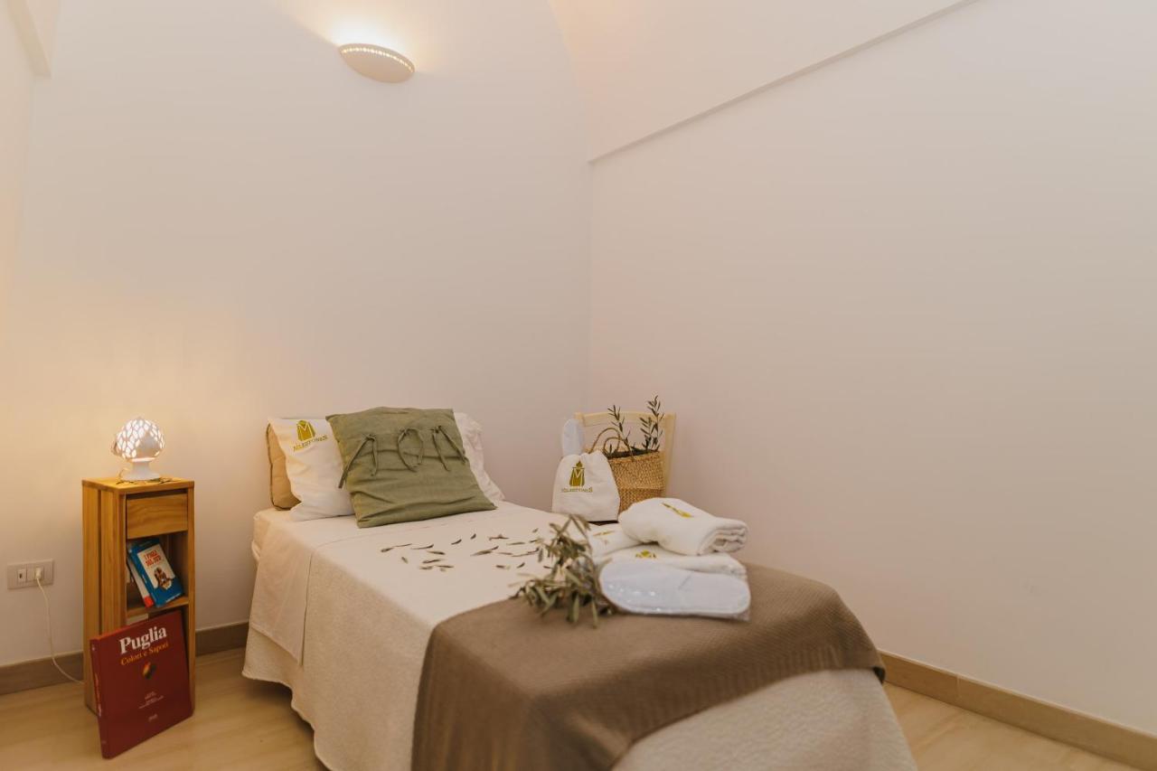Milestones Modern Suite Trullo Jacuzzi Spa & Relax 알베르벨로 외부 사진