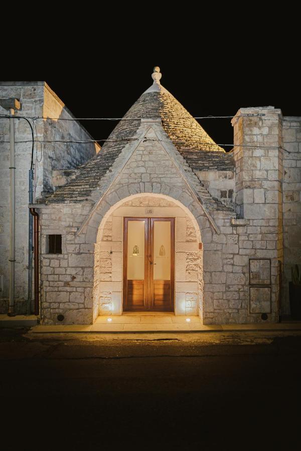 Milestones Modern Suite Trullo Jacuzzi Spa & Relax 알베르벨로 외부 사진