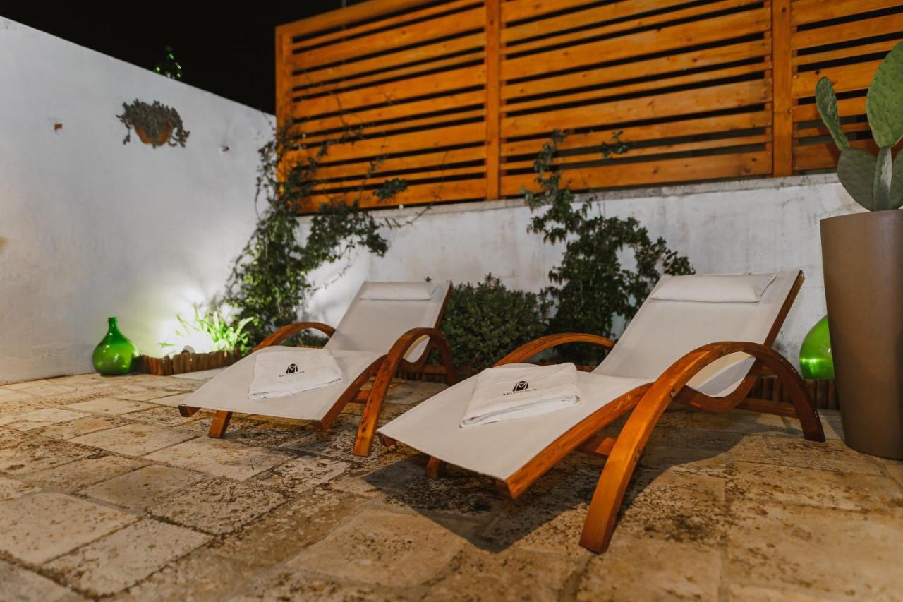 Milestones Modern Suite Trullo Jacuzzi Spa & Relax 알베르벨로 외부 사진